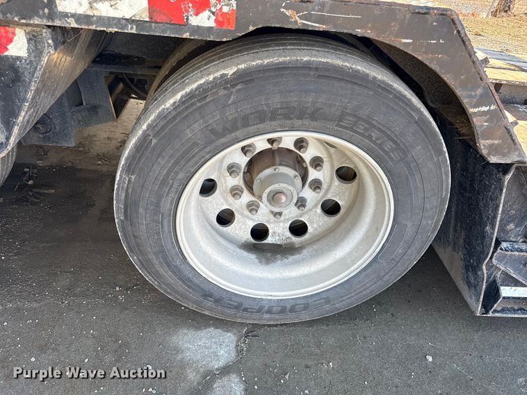 image for item EC4534 2014 Trail King lowboy equipment trailer