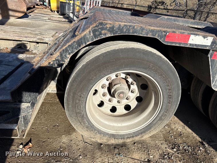 image for item EC4534 2014 Trail King lowboy equipment trailer