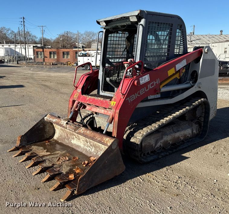 image for item EC4535 2015 Takeuchi TL8 tracked skid steer loader