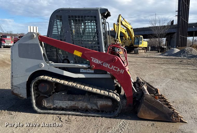 image for item EC4535 2015 Takeuchi TL8 tracked skid steer loader
