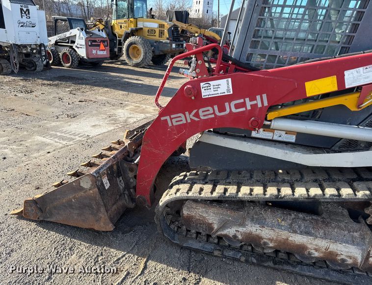 image for item EC4535 2015 Takeuchi TL8 tracked skid steer loader