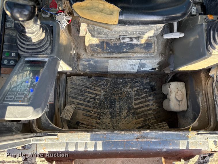 image for item EC4535 2015 Takeuchi TL8 tracked skid steer loader