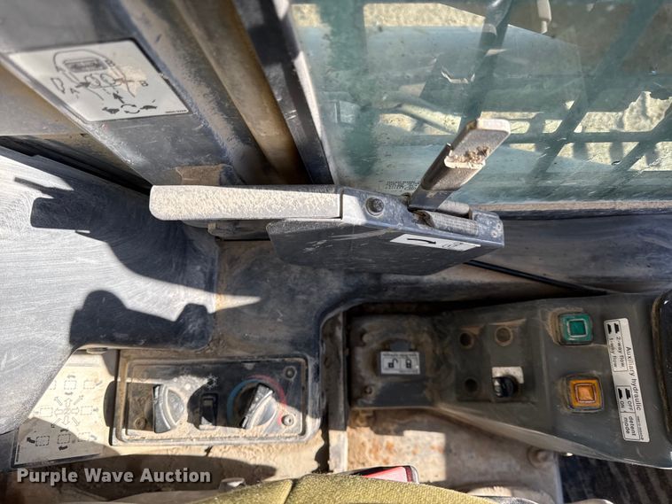 image for item EC4535 2015 Takeuchi TL8 tracked skid steer loader