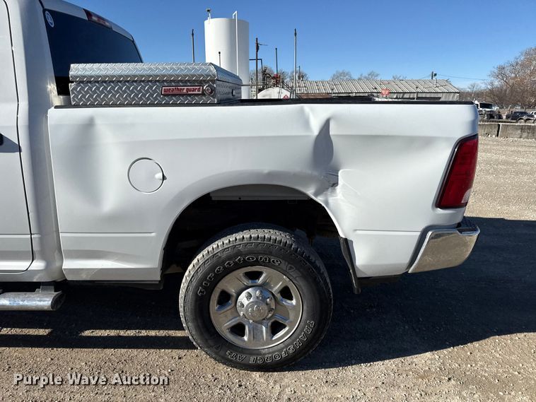 image for item EC4538 2017 RAM 2500 Crew Cab pickup truck