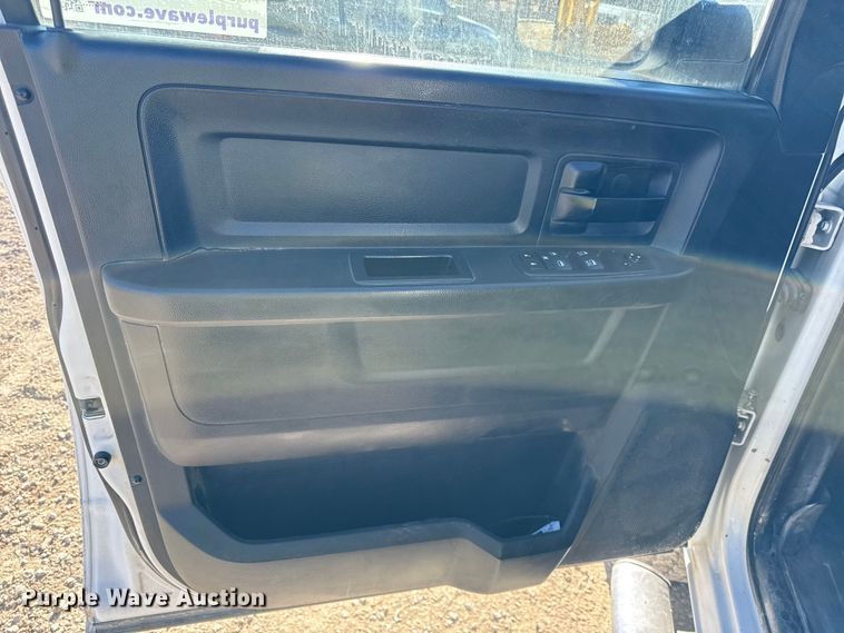 image for item EC4538 2017 RAM 2500 Crew Cab pickup truck