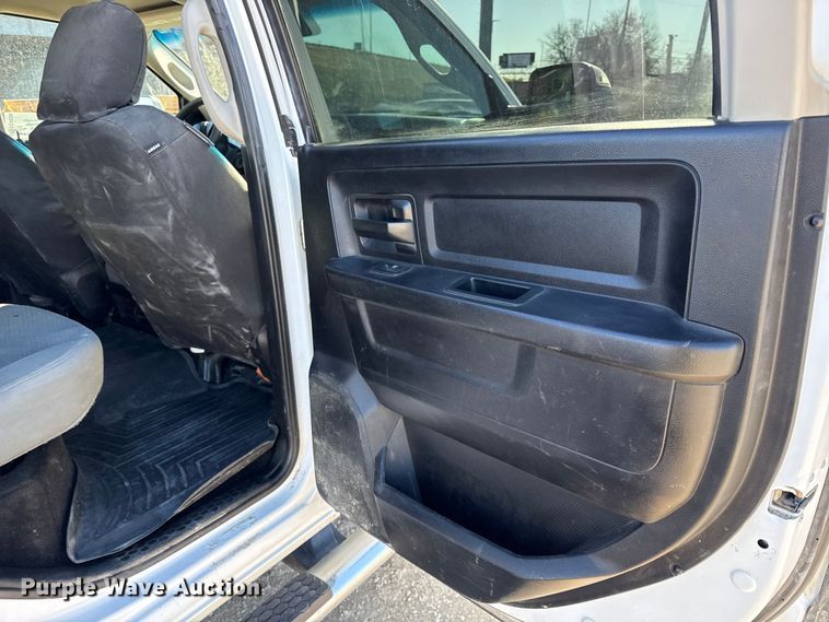 image for item EC4538 2017 RAM 2500 Crew Cab pickup truck