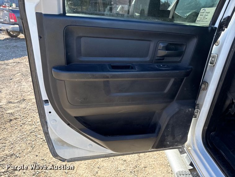 image for item EC4538 2017 RAM 2500 Crew Cab pickup truck