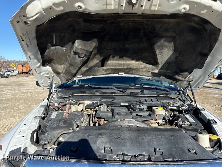 image for item EC4538 2017 RAM 2500 Crew Cab pickup truck