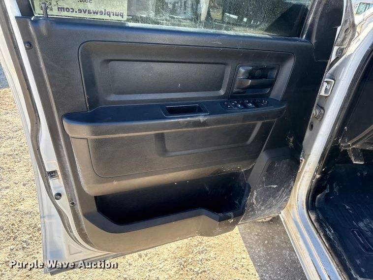 image for item EC4539 2018 RAM 2500 Crew Cab pickup truck