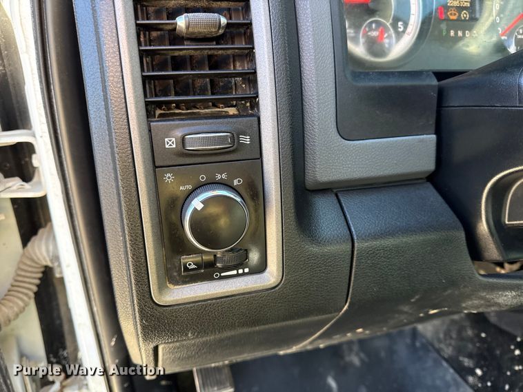 image for item EC4539 2018 RAM 2500 Crew Cab pickup truck