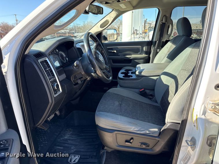 image for item EC4541 2017 RAM 2500 Crew Cab pickup truck