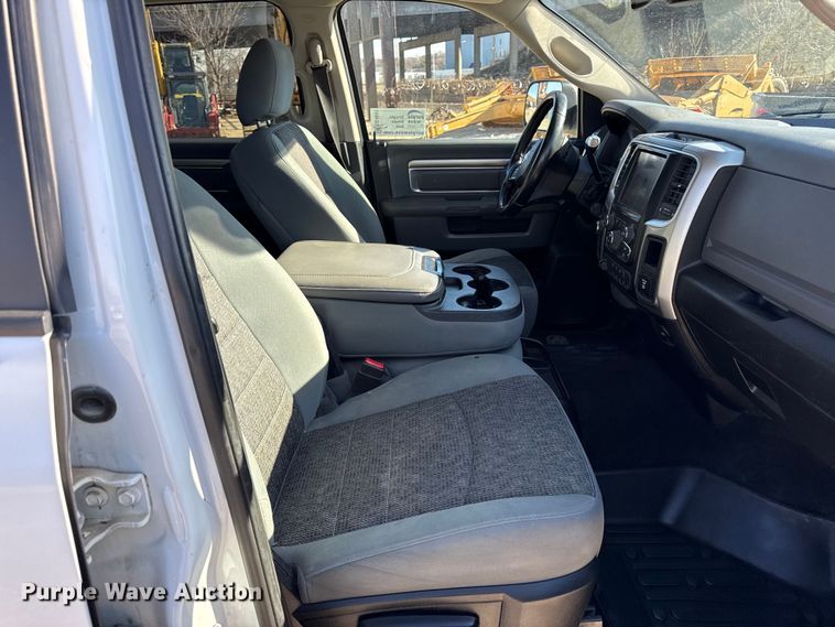 image for item EC4541 2017 RAM 2500 Crew Cab pickup truck