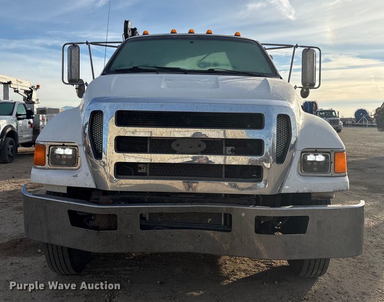 image for item EC8171 2008 Ford F650 Super Duty utility / service truck