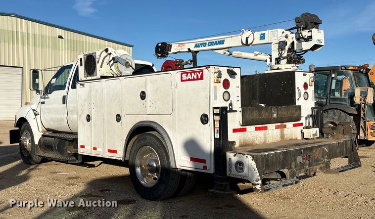 image for item EC8171 2008 Ford F650 Super Duty utility / service truck