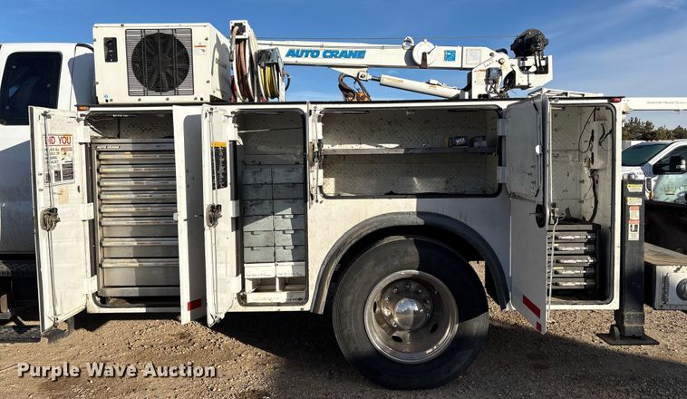 image for item EC8171 2008 Ford F650 Super Duty utility / service truck