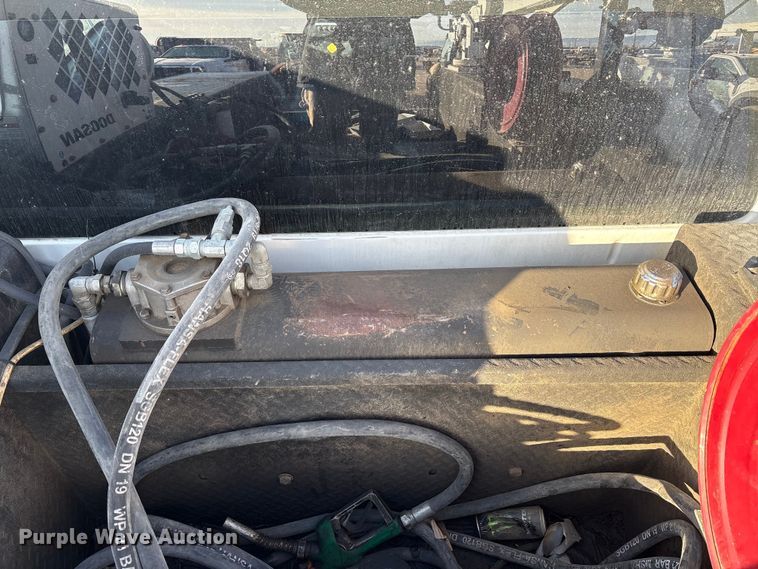 image for item EC8171 2008 Ford F650 Super Duty utility / service truck