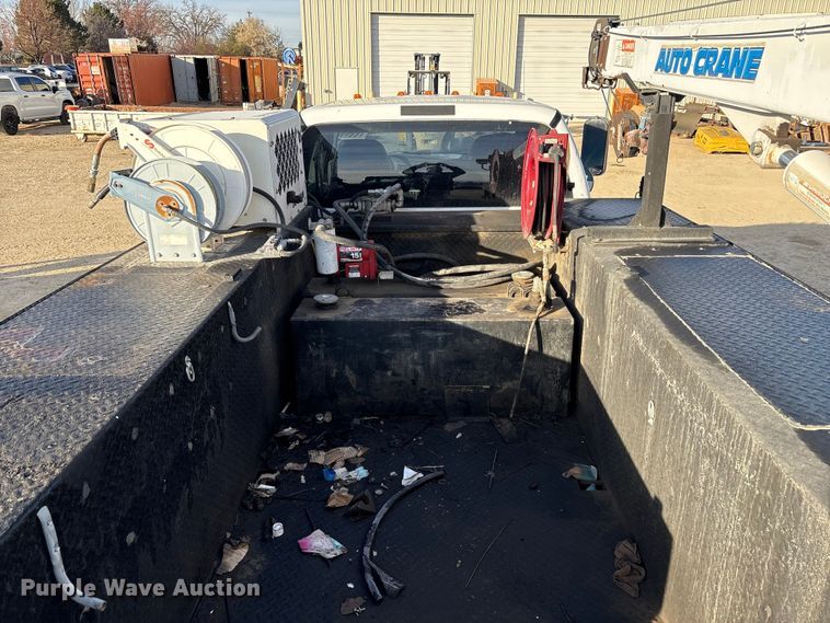 image for item EC8171 2008 Ford F650 Super Duty utility / service truck