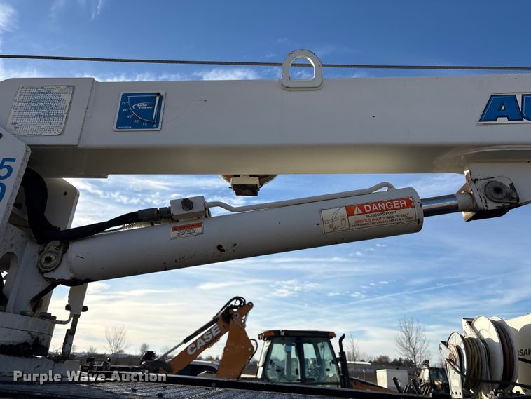 image for item EC8171 2008 Ford F650 Super Duty utility / service truck