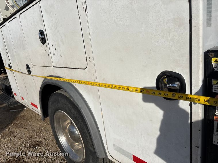 image for item EC8171 2008 Ford F650 Super Duty utility / service truck