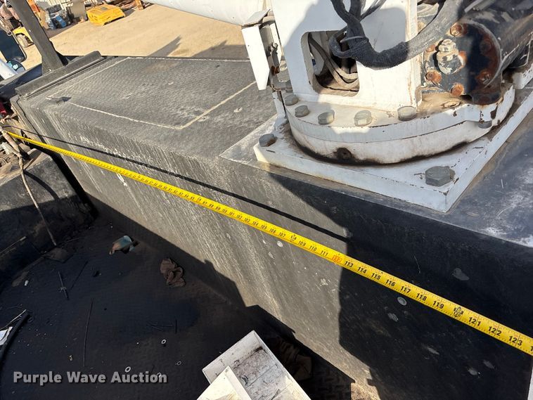 image for item EC8171 2008 Ford F650 Super Duty utility / service truck