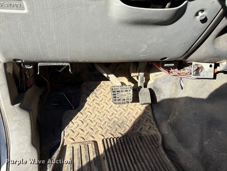 image for item EC8171 2008 Ford F650 Super Duty utility / service truck