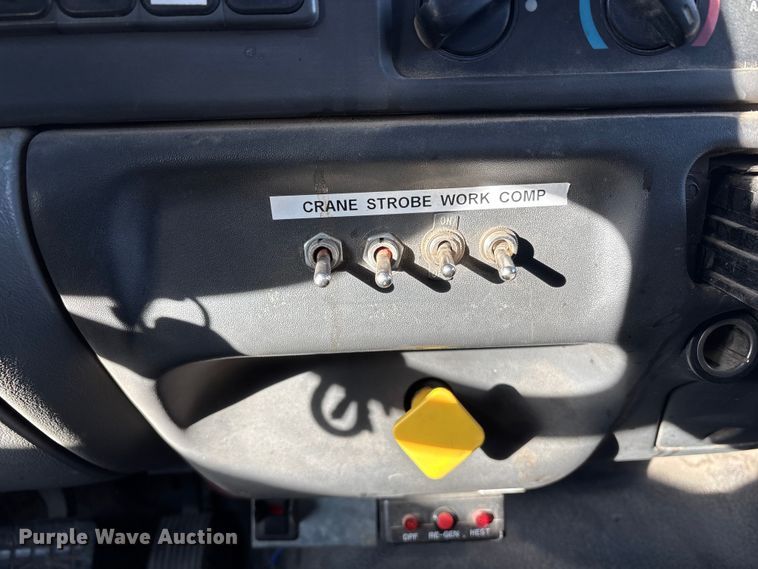 image for item EC8171 2008 Ford F650 Super Duty utility / service truck