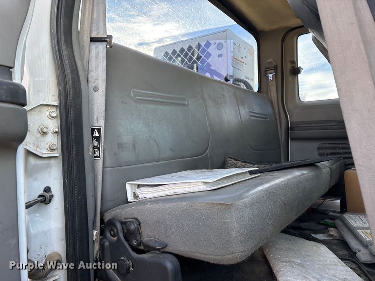 image for item EC8171 2008 Ford F650 Super Duty utility / service truck