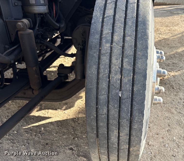 image for item EC8171 2008 Ford F650 Super Duty utility / service truck