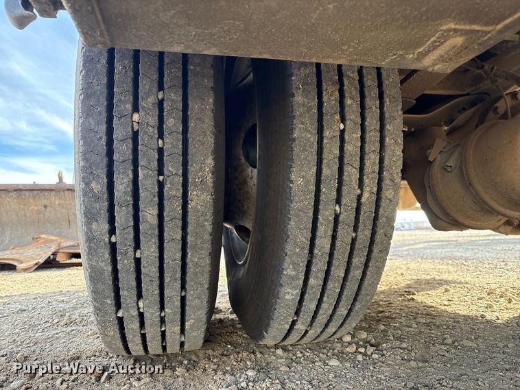 image for item EC8171 2008 Ford F650 Super Duty utility / service truck