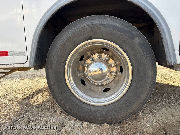 image for item EC8171 2008 Ford F650 Super Duty utility / service truck