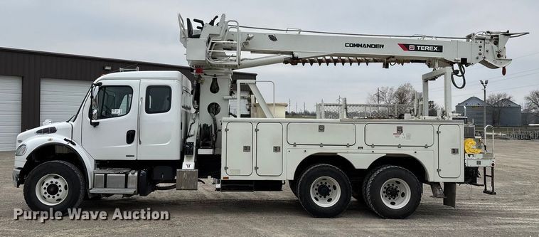 image for item ED2432 2012 Freightliner Business Class M2 digger derrick truck