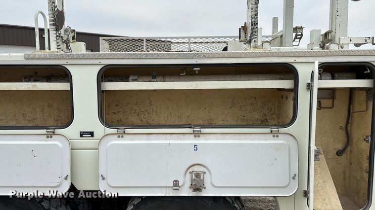 image for item ED2432 2012 Freightliner Business Class M2 digger derrick truck