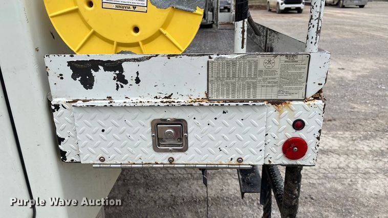 image for item ED2432 2012 Freightliner Business Class M2 digger derrick truck