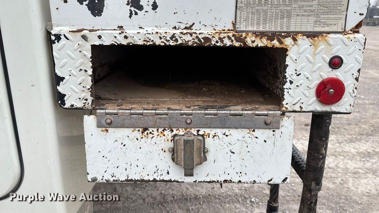 image for item ED2432 2012 Freightliner Business Class M2 digger derrick truck