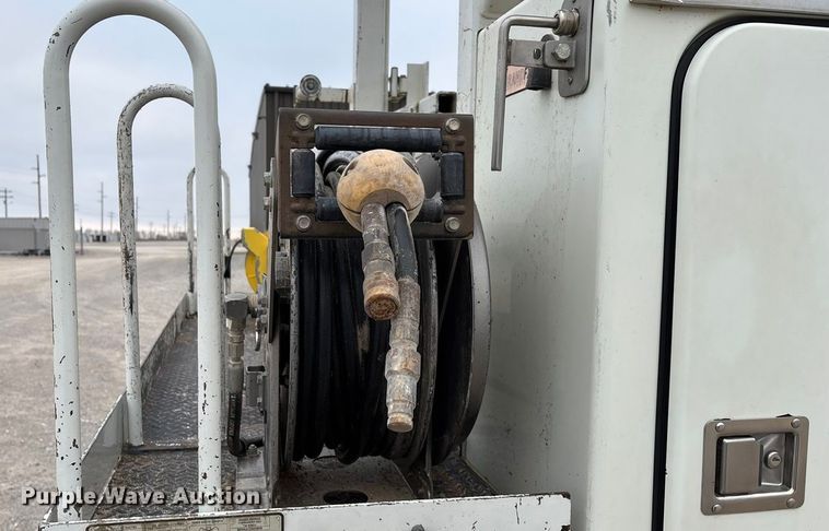 image for item ED2432 2012 Freightliner Business Class M2 digger derrick truck