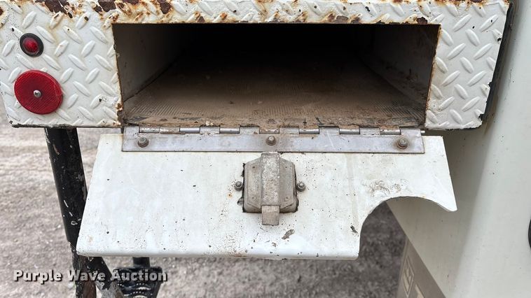 image for item ED2432 2012 Freightliner Business Class M2 digger derrick truck