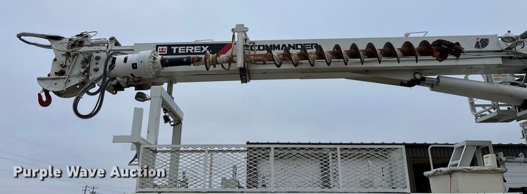 image for item ED2432 2012 Freightliner Business Class M2 digger derrick truck