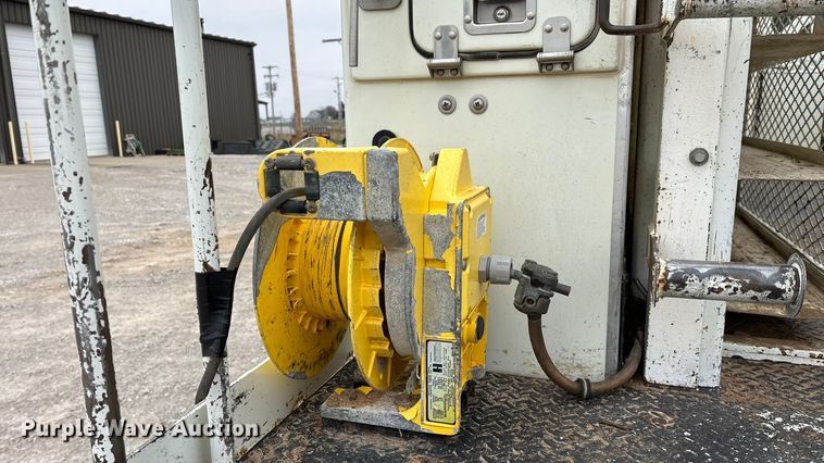 image for item ED2432 2012 Freightliner Business Class M2 digger derrick truck