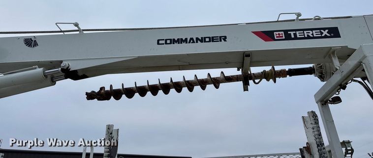 image for item ED2432 2012 Freightliner Business Class M2 digger derrick truck