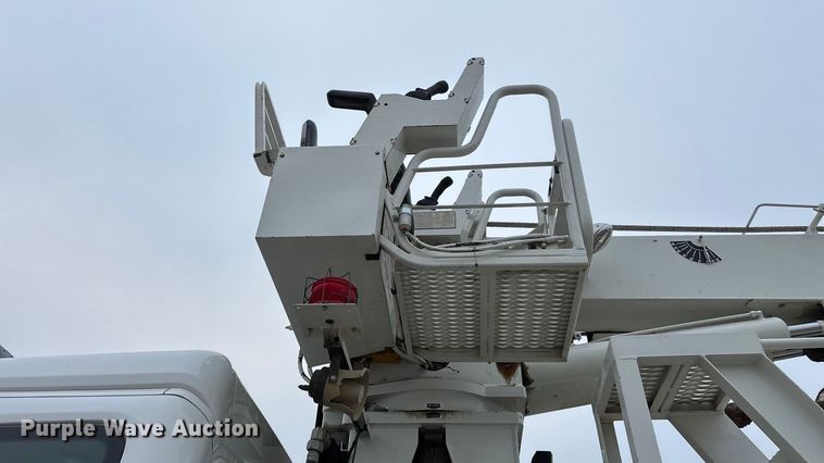 image for item ED2432 2012 Freightliner Business Class M2 digger derrick truck