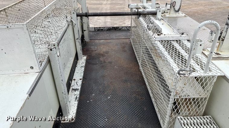 image for item ED2432 2012 Freightliner Business Class M2 digger derrick truck