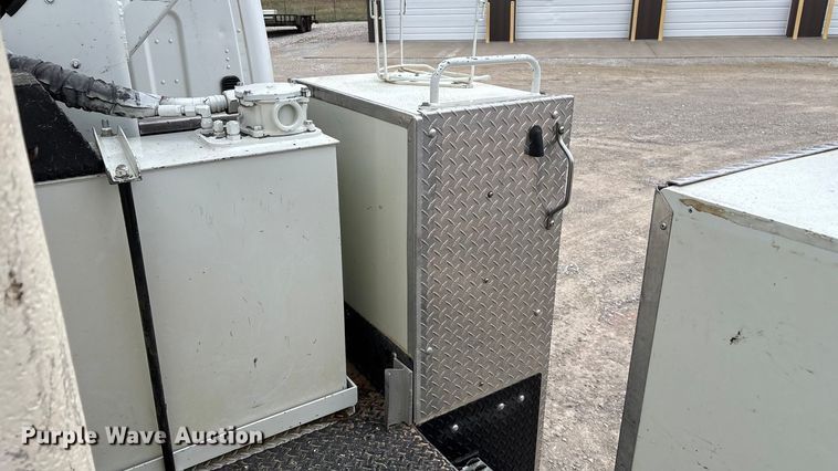 image for item ED2432 2012 Freightliner Business Class M2 digger derrick truck