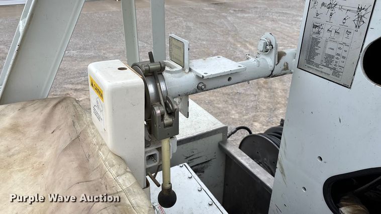 image for item ED2432 2012 Freightliner Business Class M2 digger derrick truck