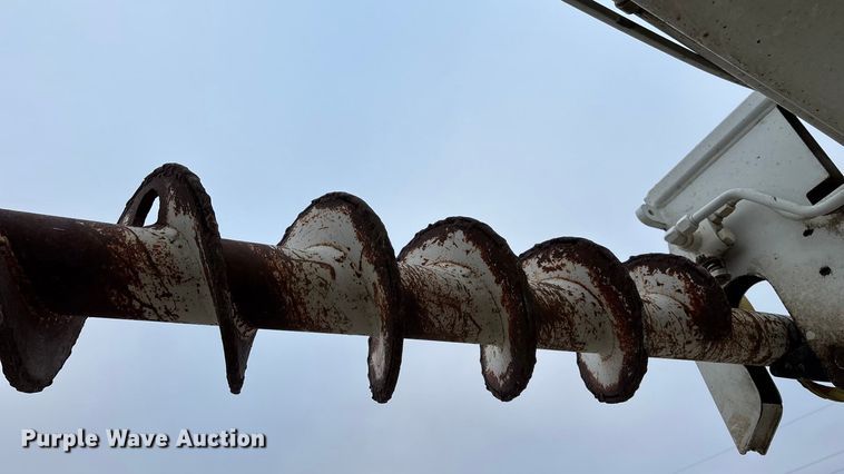 image for item ED2432 2012 Freightliner Business Class M2 digger derrick truck