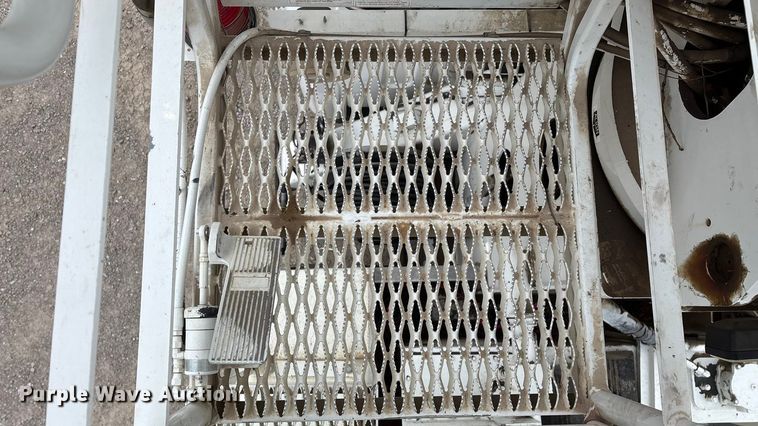 image for item ED2432 2012 Freightliner Business Class M2 digger derrick truck