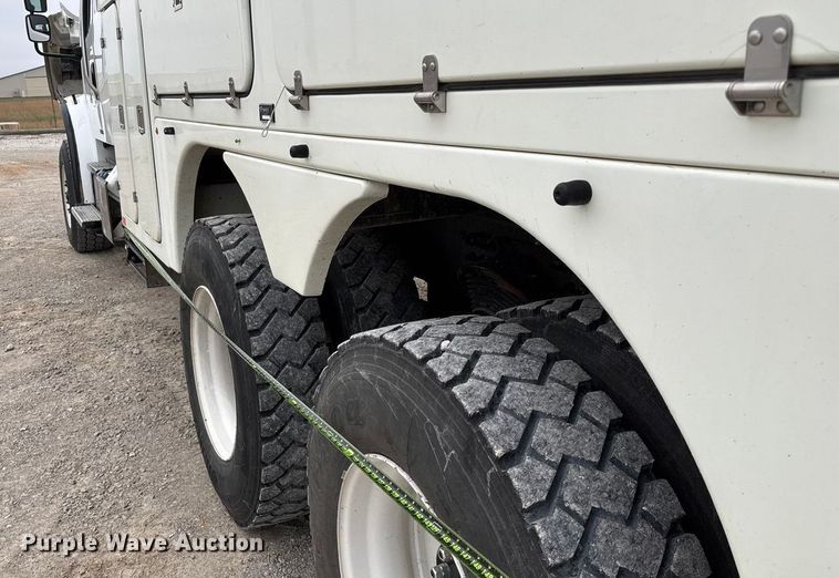 image for item ED2432 2012 Freightliner Business Class M2 digger derrick truck