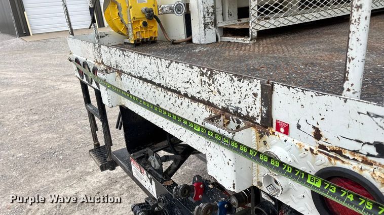 image for item ED2432 2012 Freightliner Business Class M2 digger derrick truck