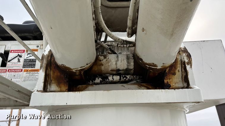 image for item ED2432 2012 Freightliner Business Class M2 digger derrick truck