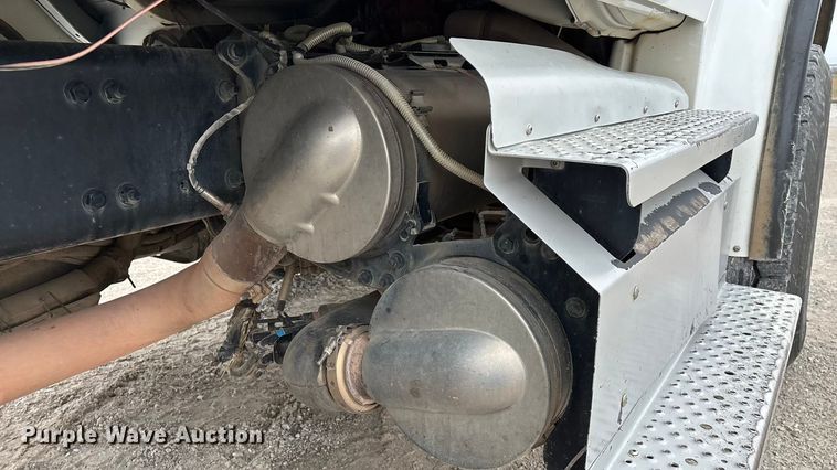 image for item ED2432 2012 Freightliner Business Class M2 digger derrick truck