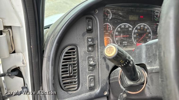 image for item ED2432 2012 Freightliner Business Class M2 digger derrick truck